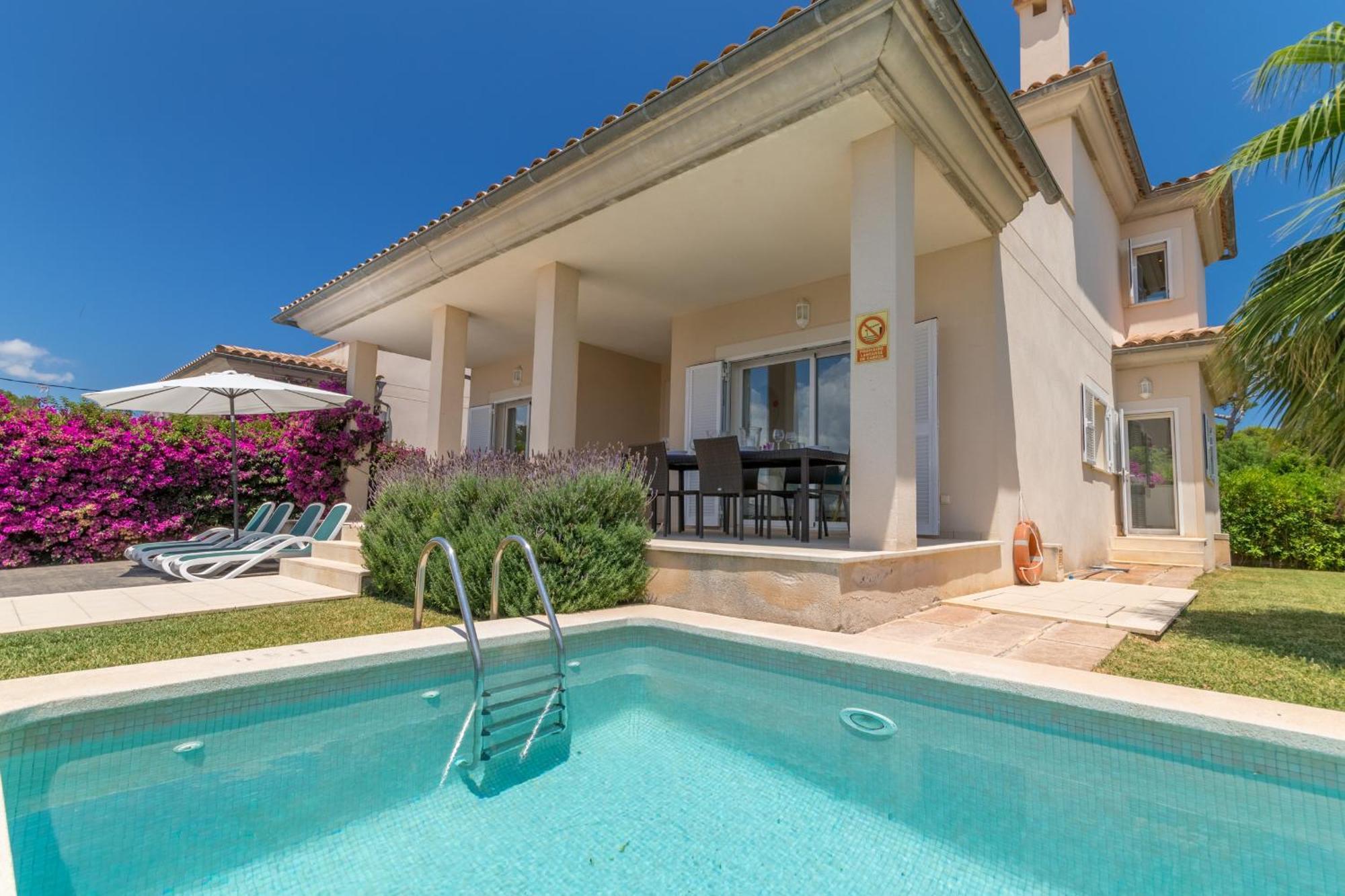 -2183 Mallorca Villa Alcudia (Mallorca)